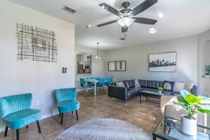 Smart TV, DVD player