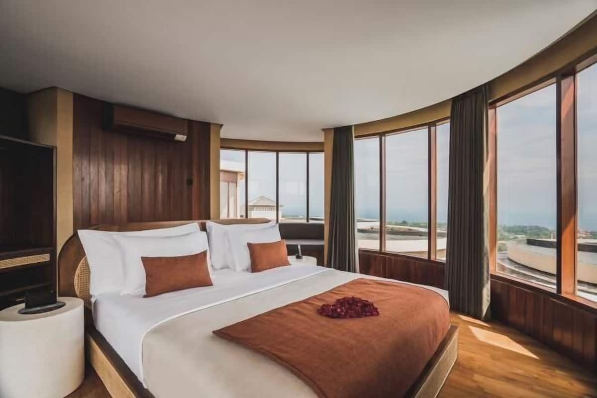 Roupas de cama premium, frigobar, roupa de cama