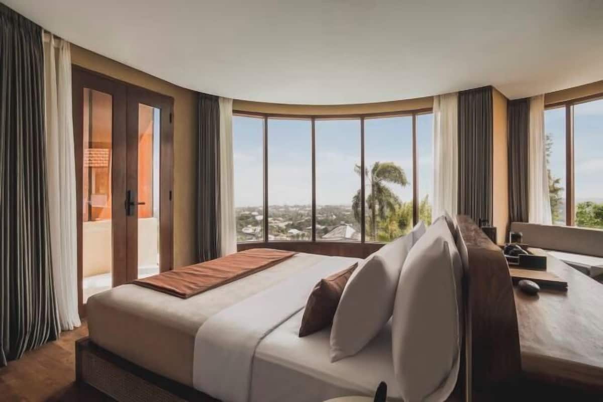 Ropa de cama de alta calidad, minibar y ropa de cama