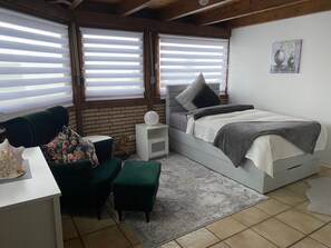 2 bedrooms, free WiFi, bed sheets