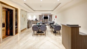 Dining - Tyche Boutique & Suites  (New Delhi)