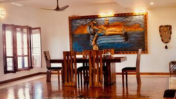 Room, 2 Bedrooms, Smoking, Balcony | Dining room