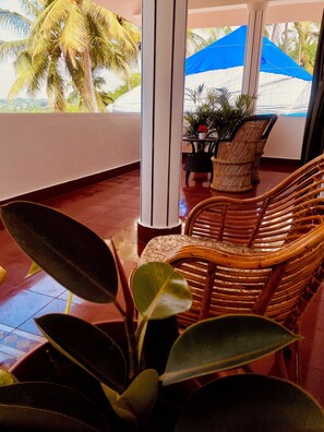 Room, 2 Bedrooms, Smoking, Balcony | Living room