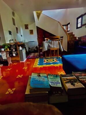 Living room - Room-exclusive Kesaviyam Luxury Ocean vi (Neyyattinkara)
