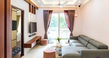 A beautiful bungalow with a beautiful view in the heart of the city