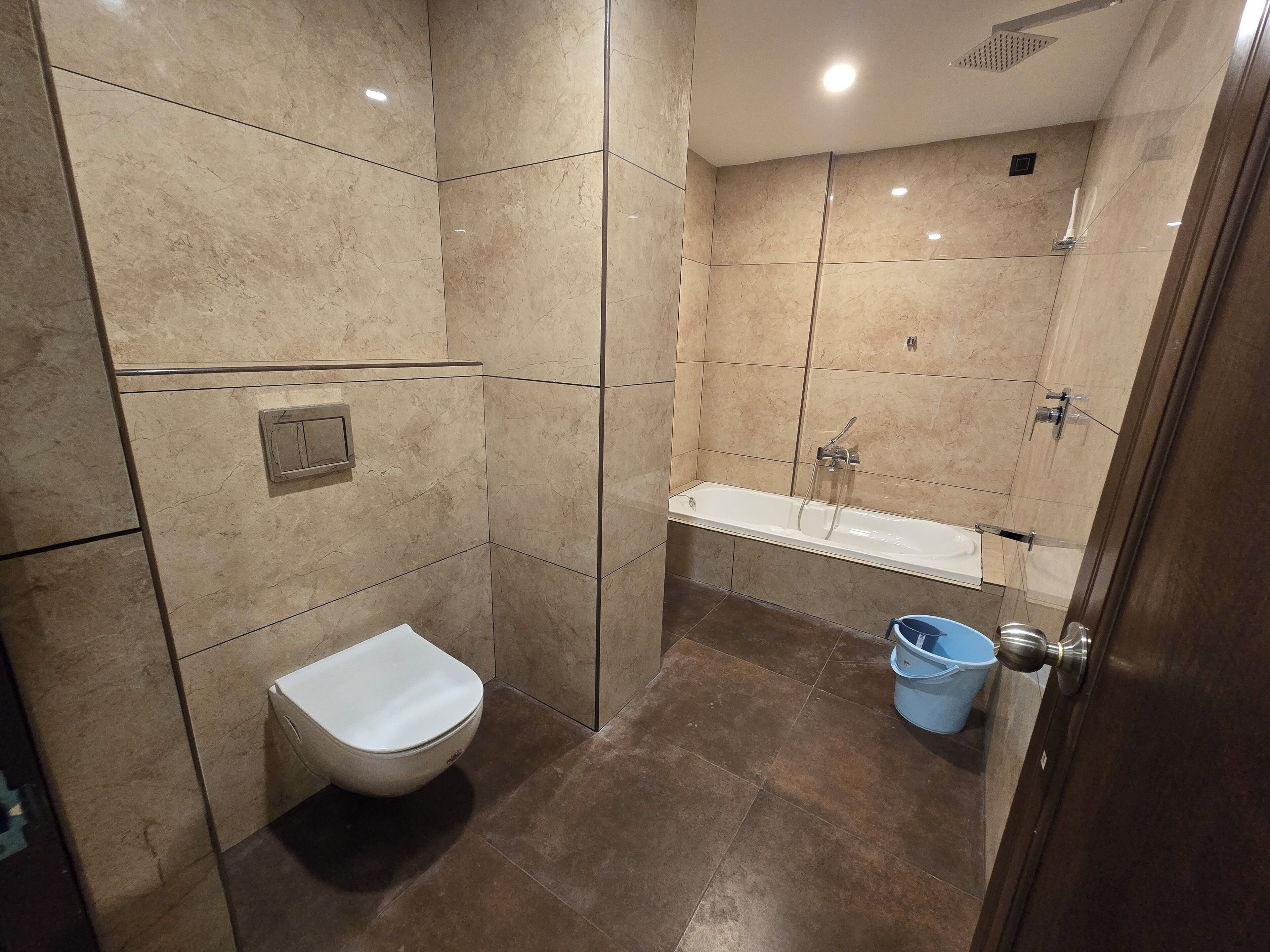 Free toiletries, slippers, bidet, towels