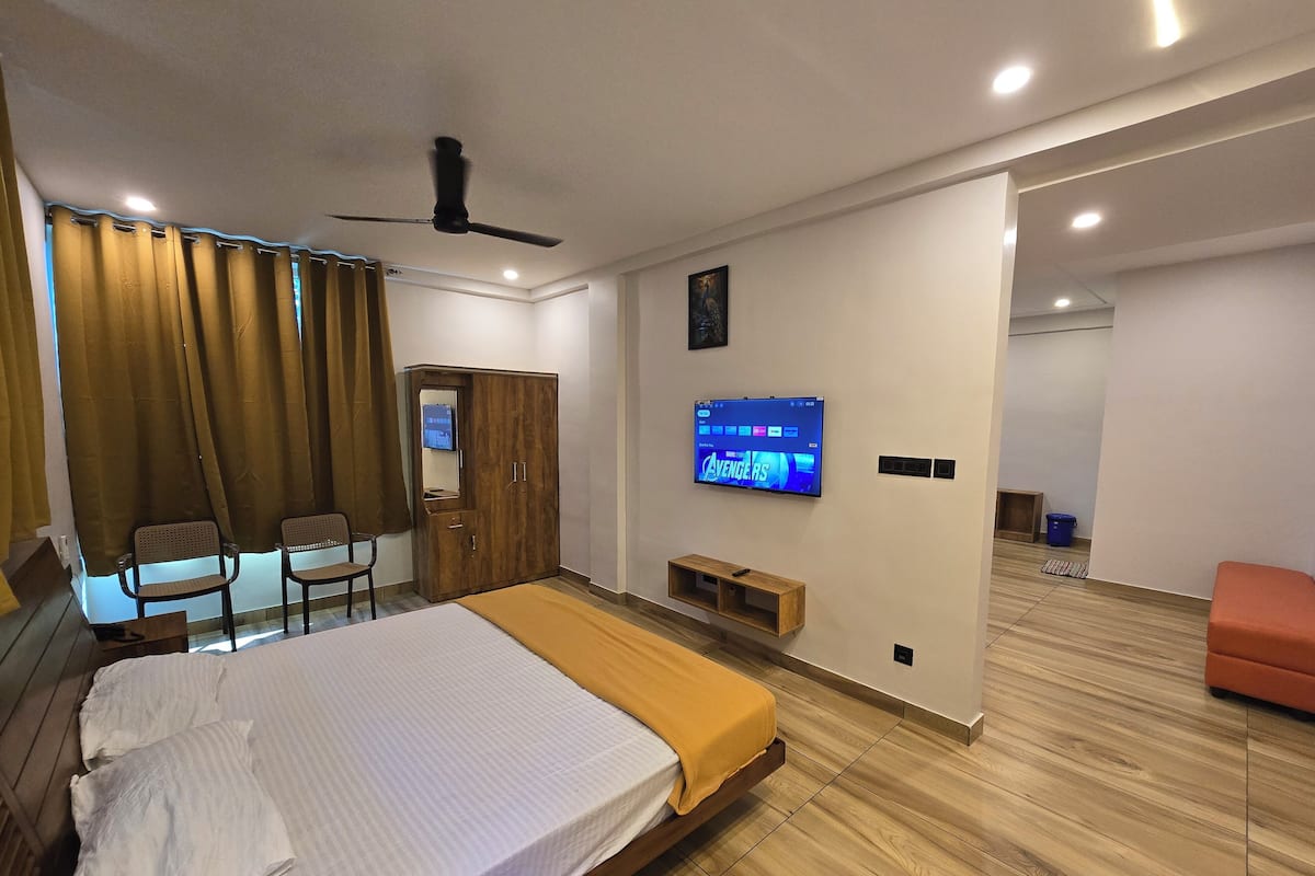 1 bedroom, desk, laptop workspace, iron/ironing board
