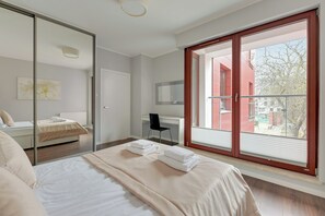 Comfort Apartment | 1 bedroom, hypo-allergenic bedding, individually decorated - Garnizon & Parking by Downtown Apartments (Gdansk)