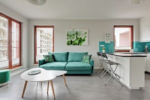 1 bedroom, hypo-allergenic bedding, individually decorated