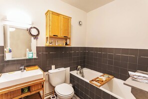 Towels, soap, toilet paper - Cosy nest in Romainville, 20 mn from Châtelet (Romainville)