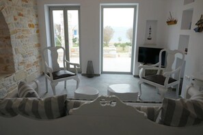 Villa Afroditi | Living area - Afroditi Studios (Paros)