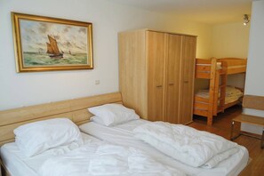 2 habitaciones, cuna de viaje, wifi y acceso para silla de ruedas