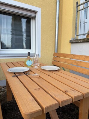 Outdoor dining - Modern serviced apartment / apartment Franken Idyll (Pfofeld)