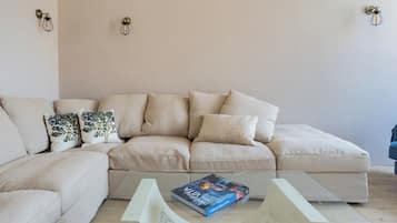 Villa (3 Bedrooms) | Interior