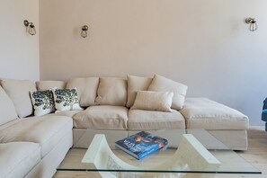 Villa (3 Bedrooms) | Interior - Castravalva Villa by Rent all Como (Tremezzina)