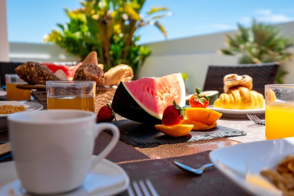 Villa | Outdoor dining - Villa Laguna for 8 People (Albufeira)