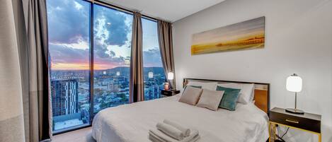 1 habitación, tabla de planchar con plancha, wifi y ropa de cama