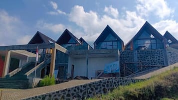高级房, 1 间卧室, 阳台, 城市景观 | 床单