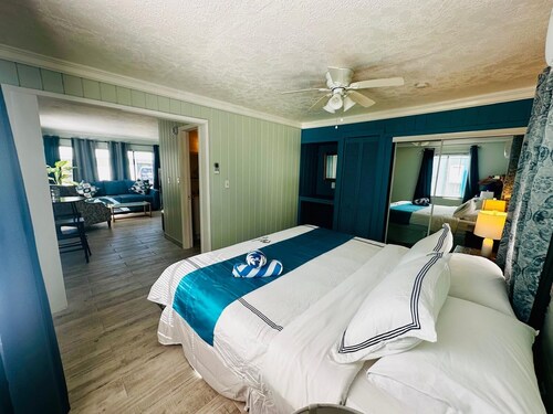 Experience the passion of hospitality, cleaning, and good location!