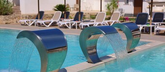 薩拉森納洞穴飯店