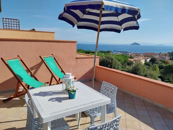 Outdoor dining - Monolocale Isola d'Elba, Cavo 5 minuti a piedi dalla spiaggia (Cavo)