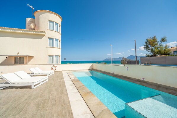 Utomhuspool