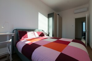 2 bedrooms, iron/ironing board, free WiFi, bed sheets - Cuore dei Navigli - Your Home (Milan)