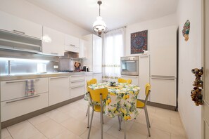 Apartment | 4 bilik tidur 
