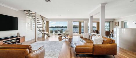 تلفزيون، ألعاب فيديو