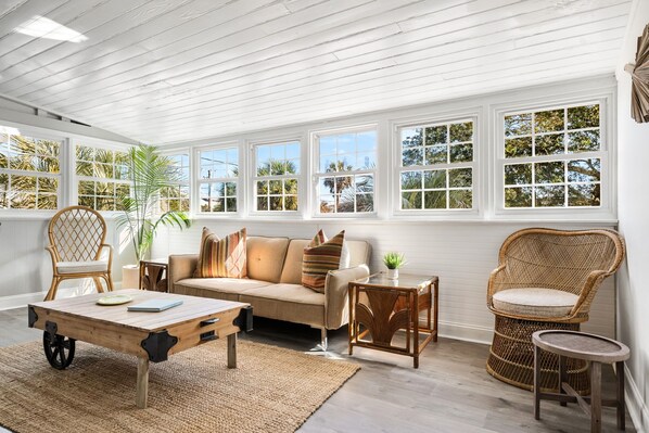 TV, books - Steps to the Beach! Hot Tub, Fire Pit & Playground! (Folly Beach)