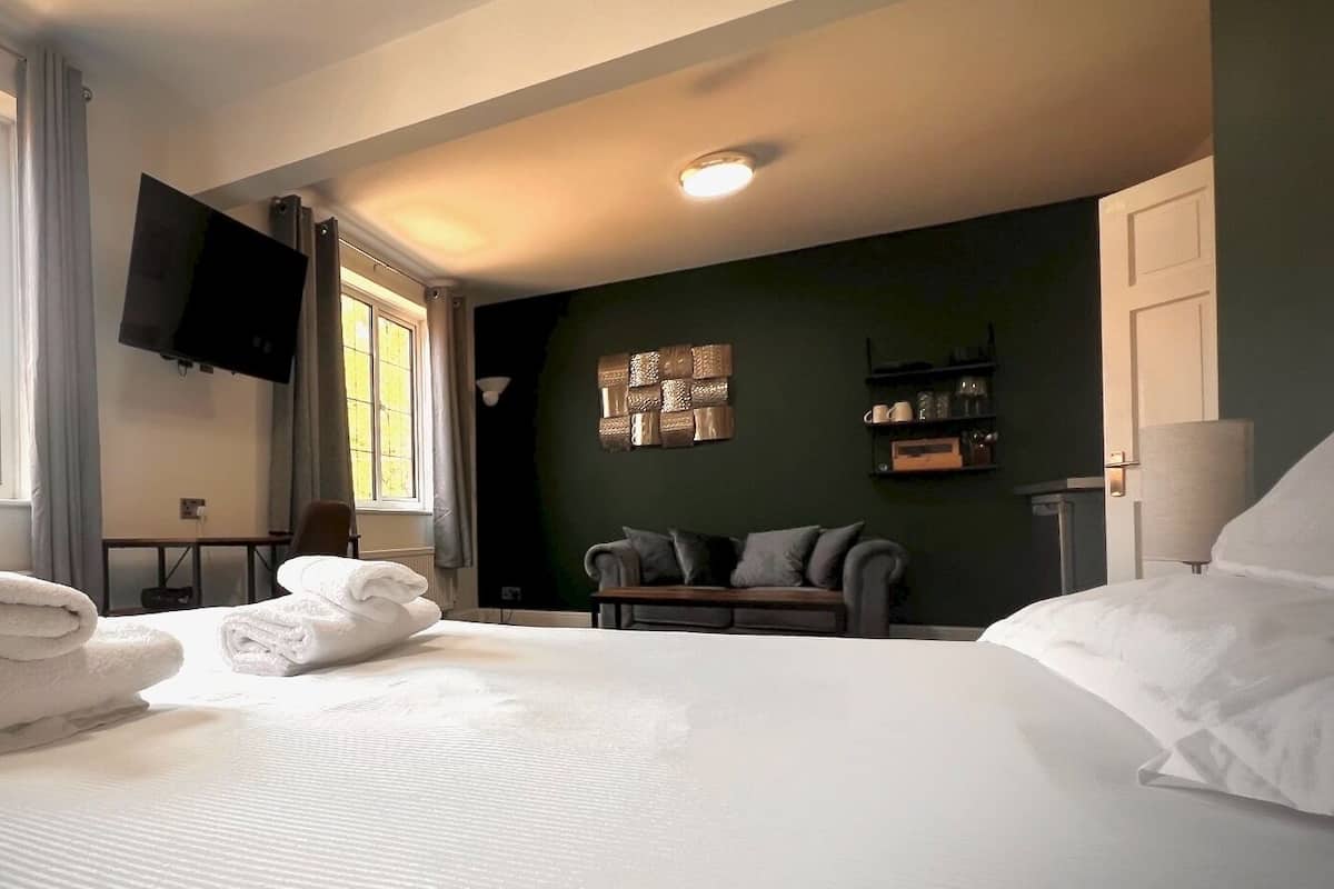Executive Room, Ensuite (Superior Lodge Room)