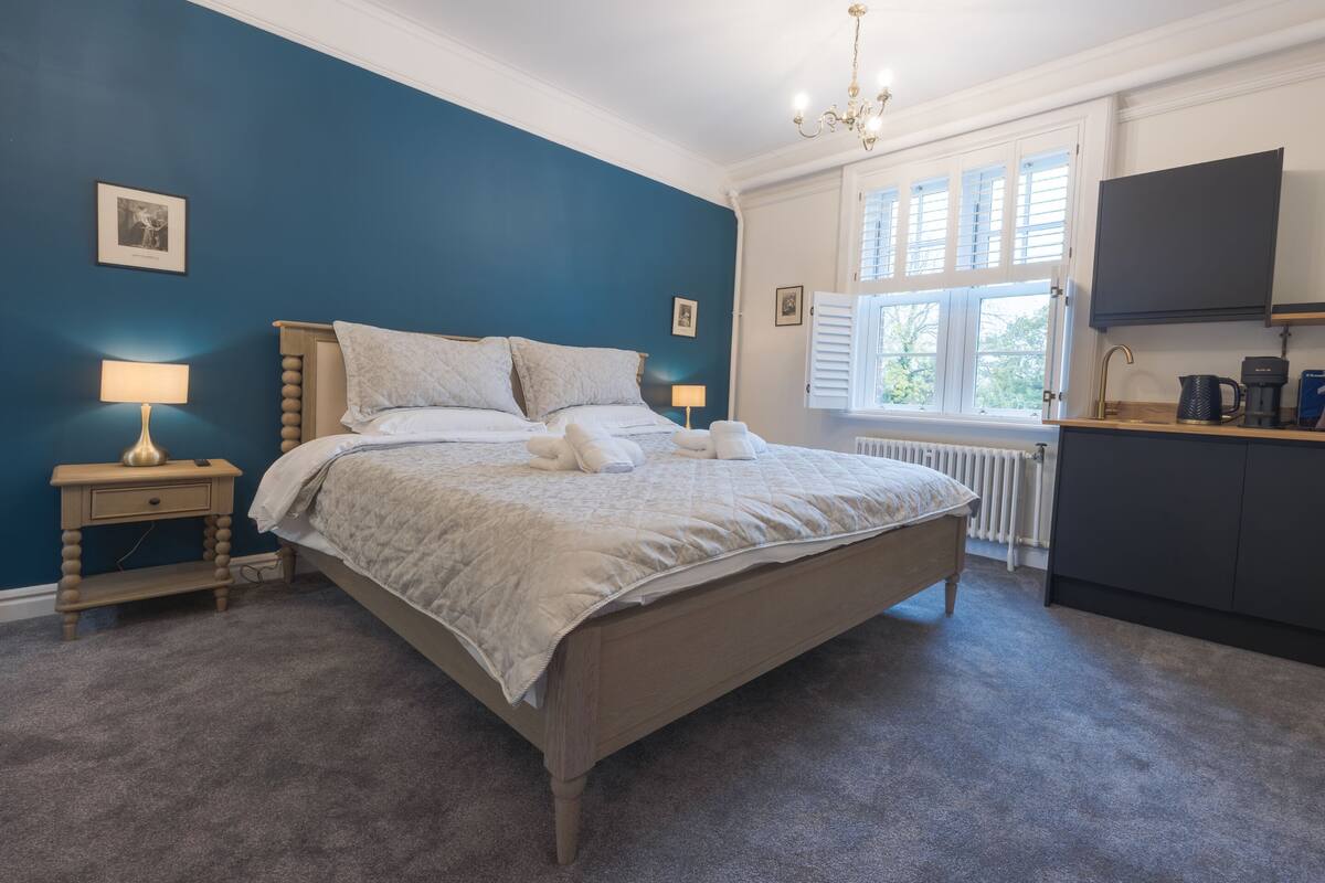 Junior Suite (Darwin Room)