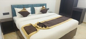 Habitación doble | Escritorio, espacio para trabajar con laptop y wifi gratis 