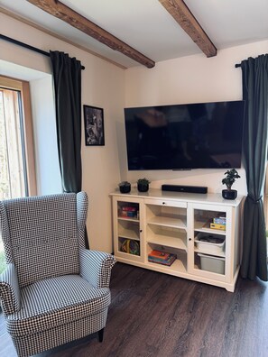 Smart TV, stereo