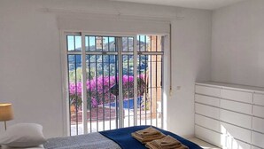 3 soverom, strykejern/-brett, reiseseng for barn og wi-fi (inkludert)