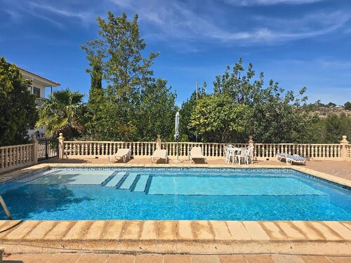 APARTMENT MAR - WITH COMMUNITY POOL