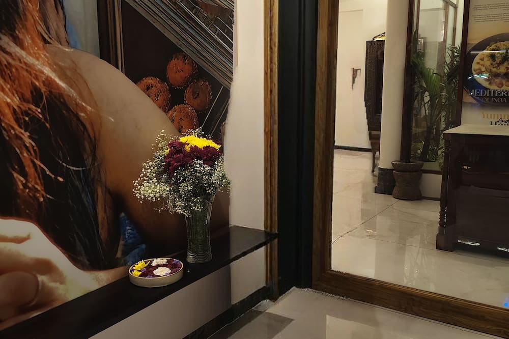 Bel Abri Colonial Living