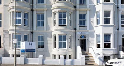The Clarence Gardens Hotel, BW Signature Collection