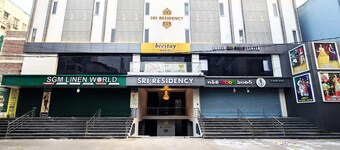 拉賈蒙德里beestay飯店