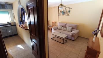Apartamento, 2 habitaciones, fumadores, terraza | Sala de estar
