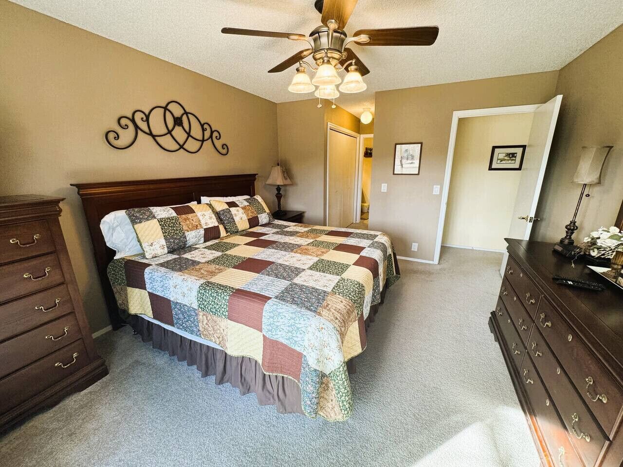 2 bedrooms, iron/ironing board, WiFi (free), bed sheets