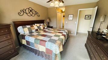 2 bedrooms, iron/ironing board, WiFi (free), bed sheets