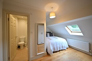 3 Schlafzimmer, Bügeleisen/Bügelbrett, WLAN, Bettwäsche