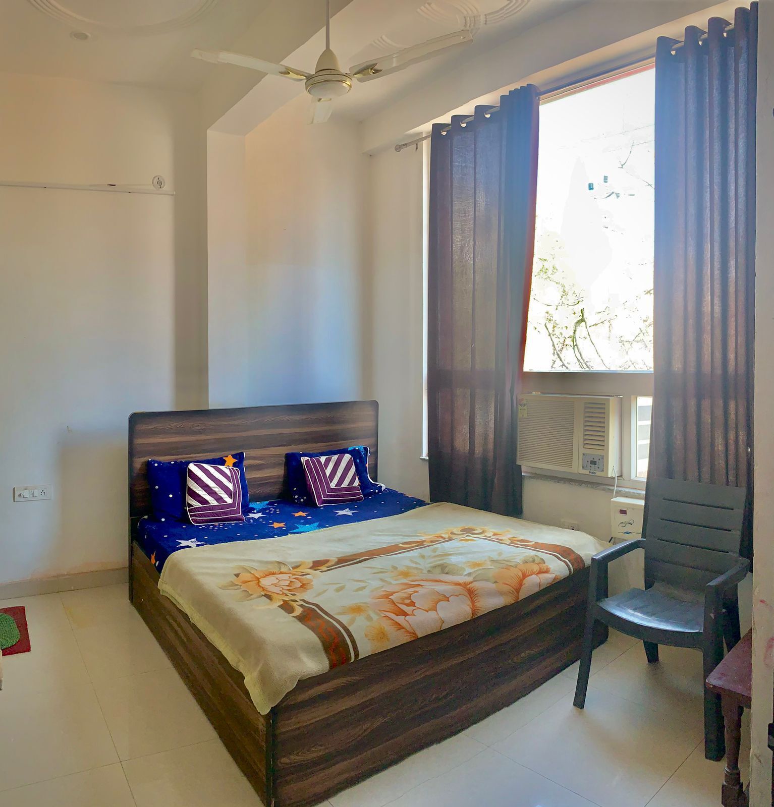 Chambres insonorisées, Wi-Fi gratuit, draps fournis