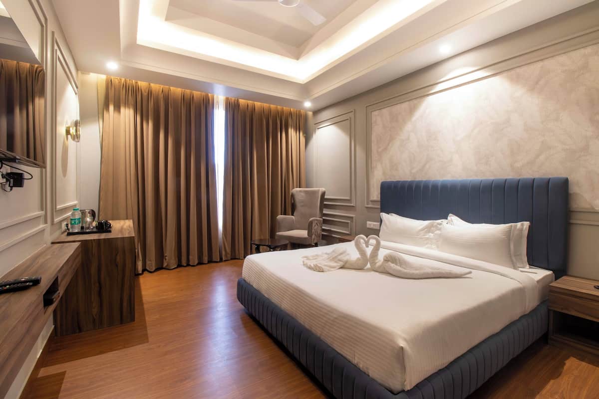 Deluxe Room | Soundproofing, free WiFi, wheelchair access