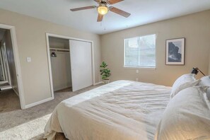 2 bedrooms, desk, travel crib, free WiFi