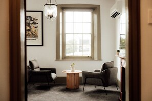 Interior - Charming 2-Bed Apartment in Launceston CBD (Launceston City)