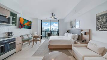 Fer et planche Ă repasser, lit parapluie, Wi-Fi, draps fournis