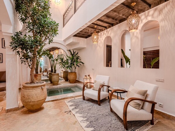 Interior - Riad Jamila - Breakfast - 10mn to Jamaa Al Fna (Marrakesh)