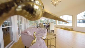 Comfort Apartment, Non Smoking, Garden View | Living area | 50-inch flat-screen TV with cable channels